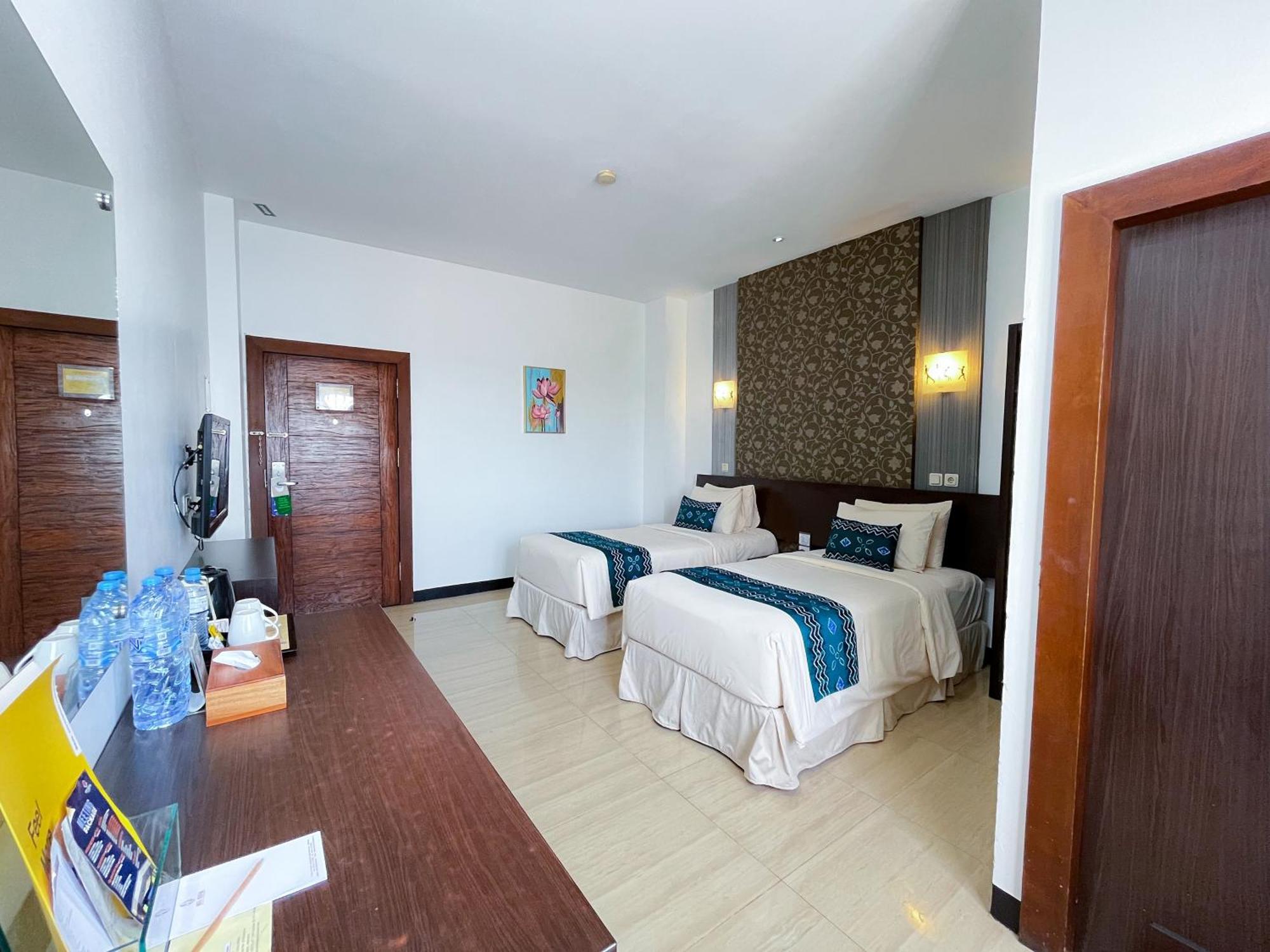 Hotel Roditha Banjarbaru Banjarmasin  Buitenkant foto