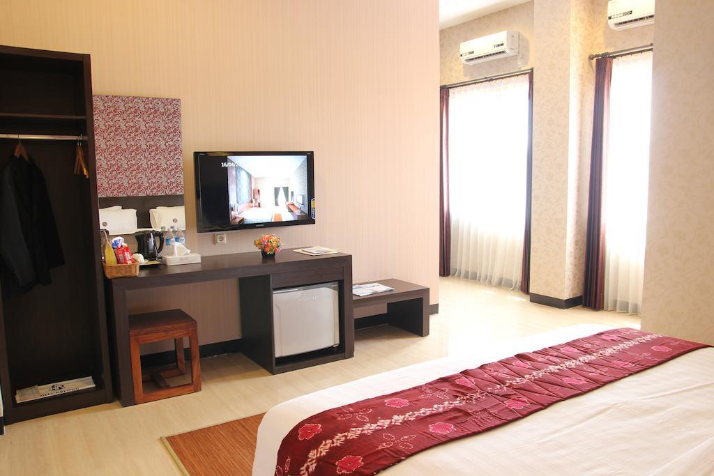 Hotel Roditha Banjarbaru Banjarmasin  Kamer foto
