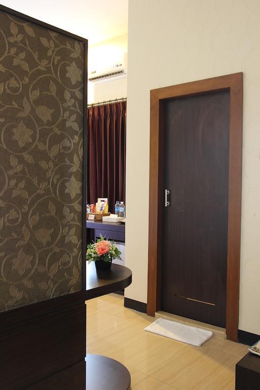 Hotel Roditha Banjarbaru Banjarmasin  Kamer foto