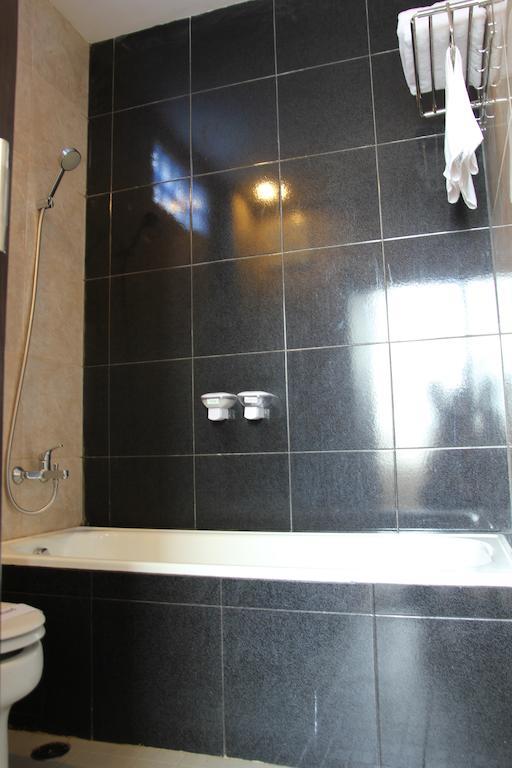 Hotel Roditha Banjarbaru Banjarmasin  Kamer foto