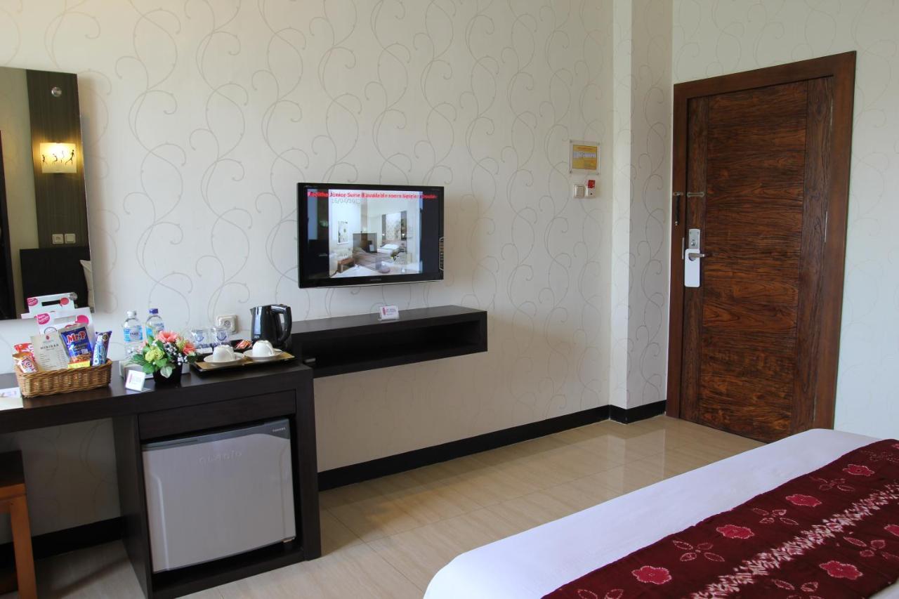 Hotel Roditha Banjarbaru Banjarmasin  Buitenkant foto